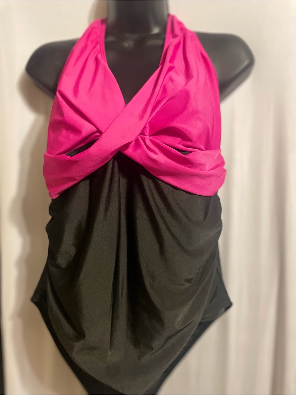✨Hot Pink and Black Twist Halter One Piece Swimsuit XL No Brand  vintage summer